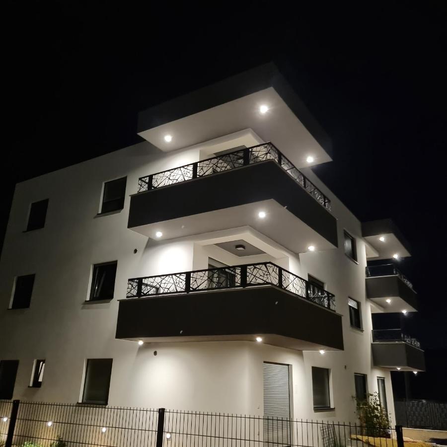 Apartments Happiness トロギール エクステリア 写真